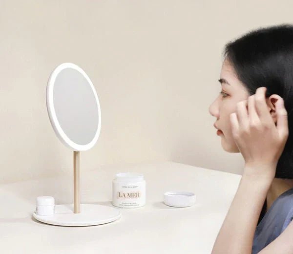 LED Folding Mirror Make - up Mirror ( UAE Delivery Time: 1 - 3 Days ) - MS - uaeLED Folding Mirror Make - up Mirror ( UAE Delivery Time: 1 - 3 Days )
